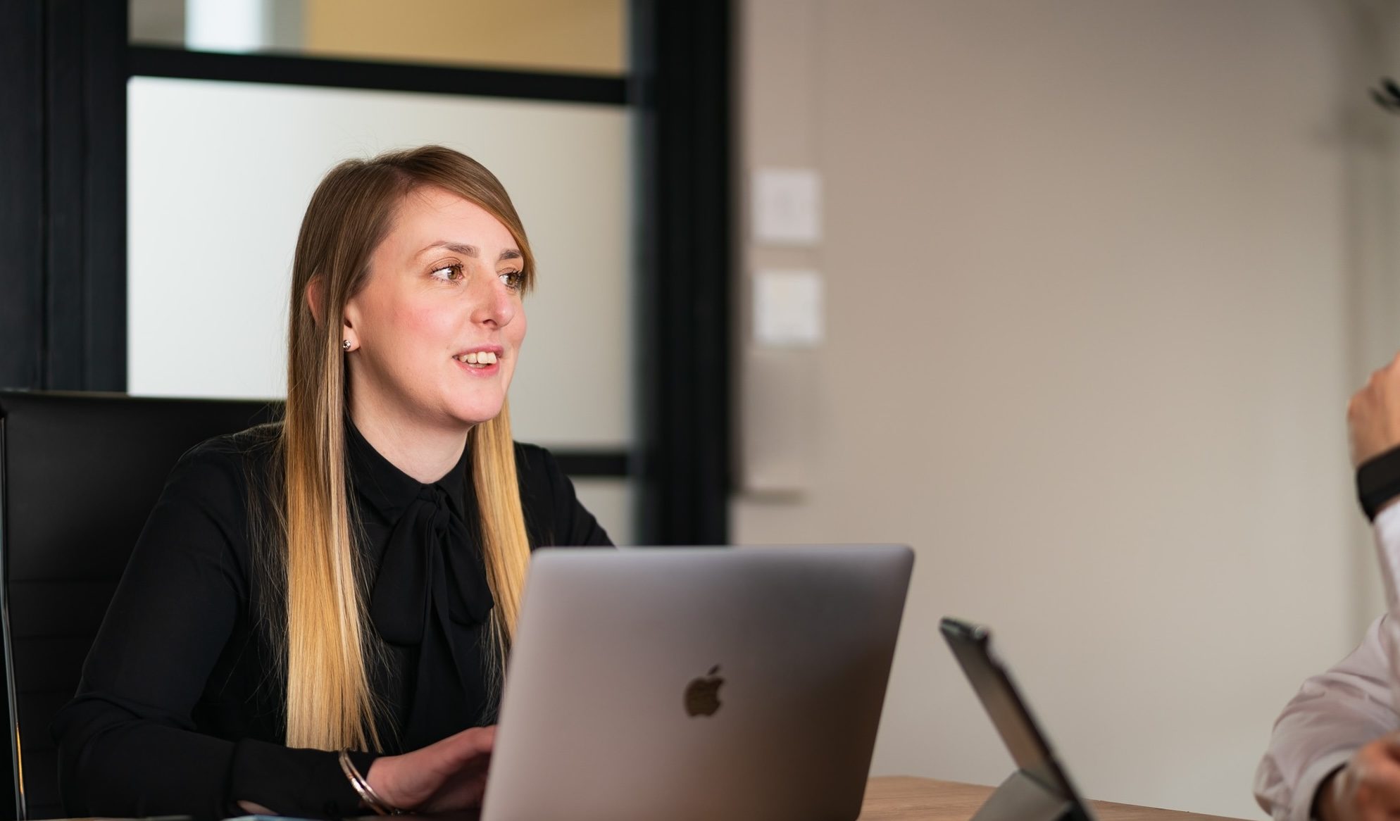 Consultant vs Agency vs In-House – Which Is Best for Automotive Marketing?